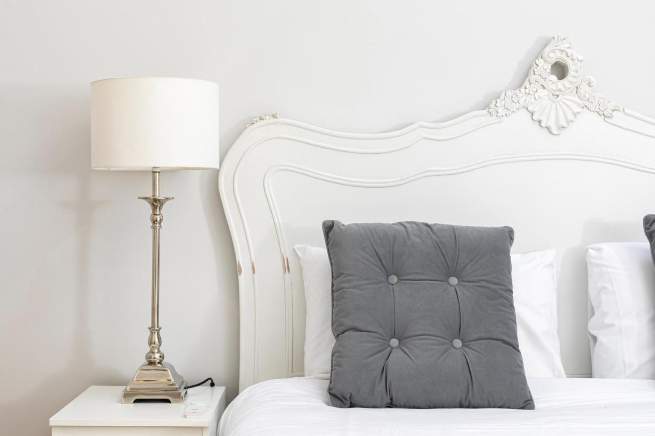 Penthousestays Notting Hill - Spacious 3 Bedroom King Bed Apartment - Near Portobello Road & Kensington High Street Londyn Zewnętrze zdjęcie
