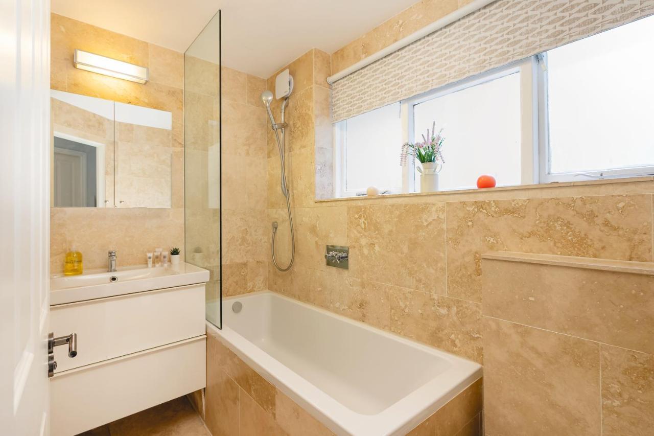 Penthousestays Notting Hill - Spacious 3 Bedroom King Bed Apartment - Near Portobello Road & Kensington High Street Londyn Zewnętrze zdjęcie